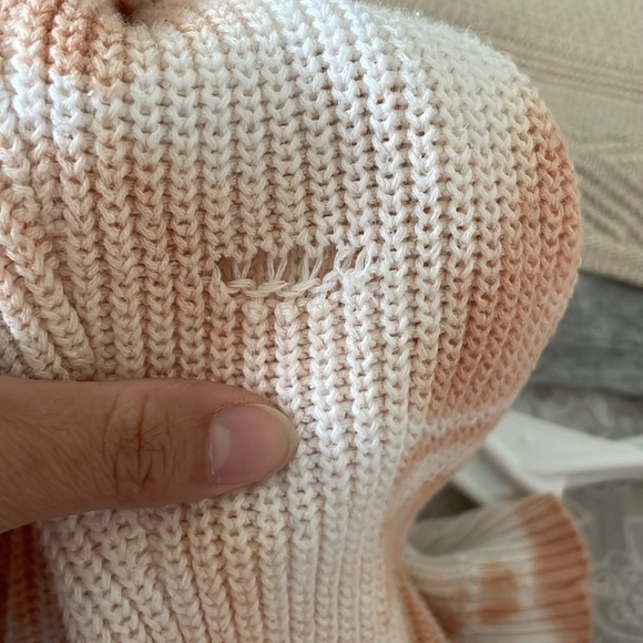 FULL TILT Knit tie dye sweater Womens size small orange and cream color​​​​​​​​ - Picture 6 of 7